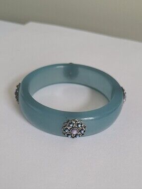 Vintage Blue Floral Chunky Resin Filigree Motif Bangle Bracelet